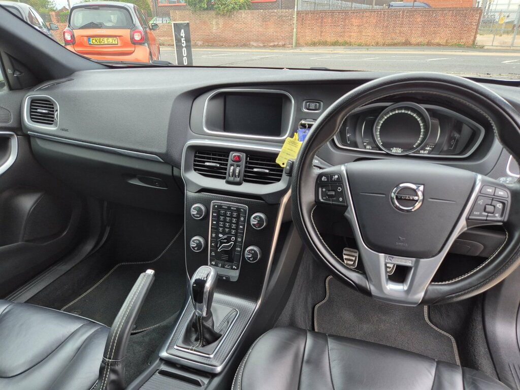 Volvo V40 D2 R-design Pro White #7