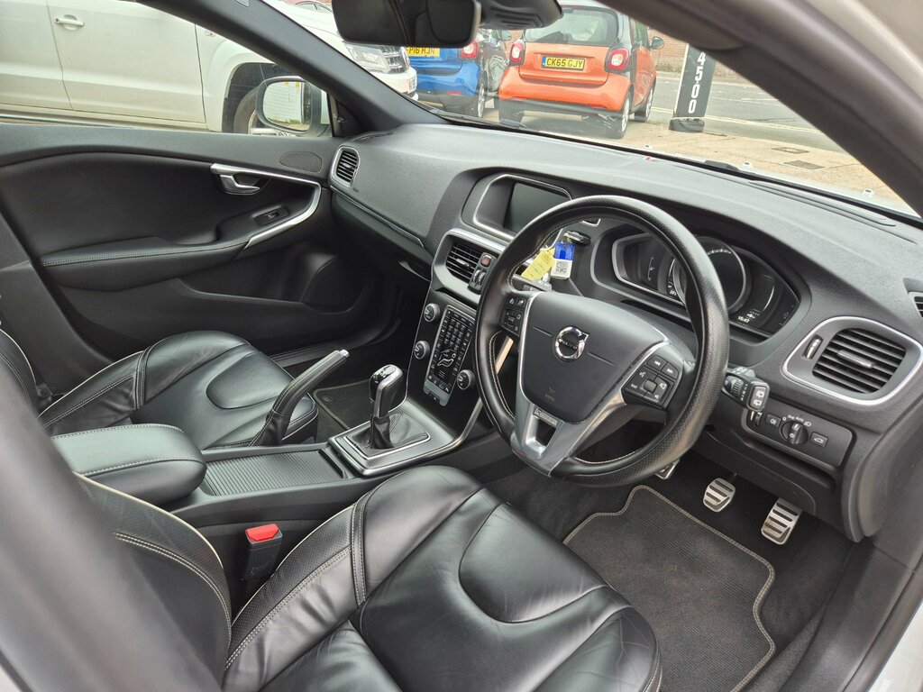 Volvo V40 2.0 D4 R-design Pro Hatchback Eu White #5
