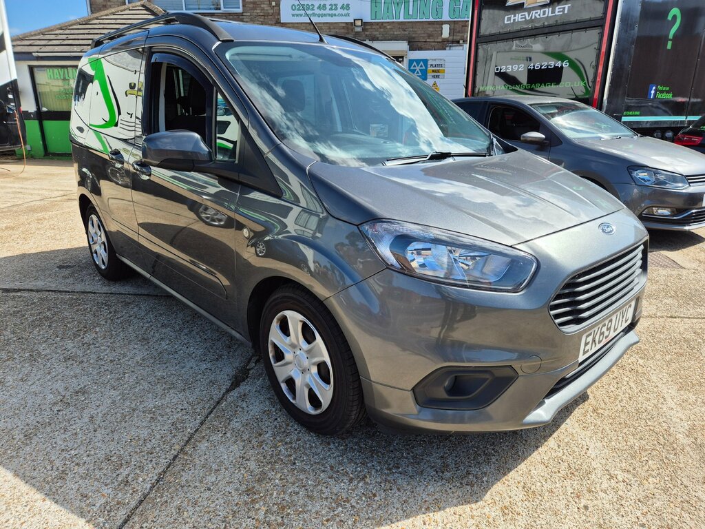 Ford Tourneo Courier 1.0 Ecoboost Zetec Mpv Euro 6 1 Grey