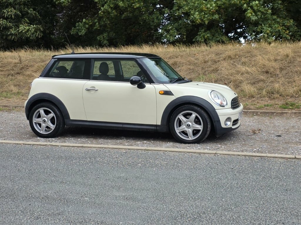 Mini Hatch Back Euro 5 98 Ps White #73