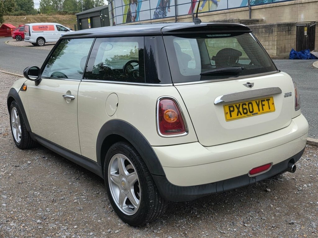 Mini Hatch Back Euro 5 98 Ps White #12