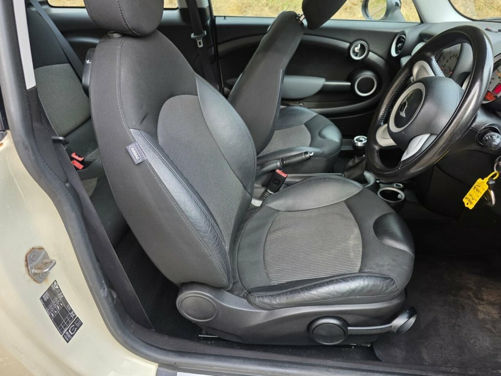 Mini Hatch Back Euro 5 98 Ps White #49