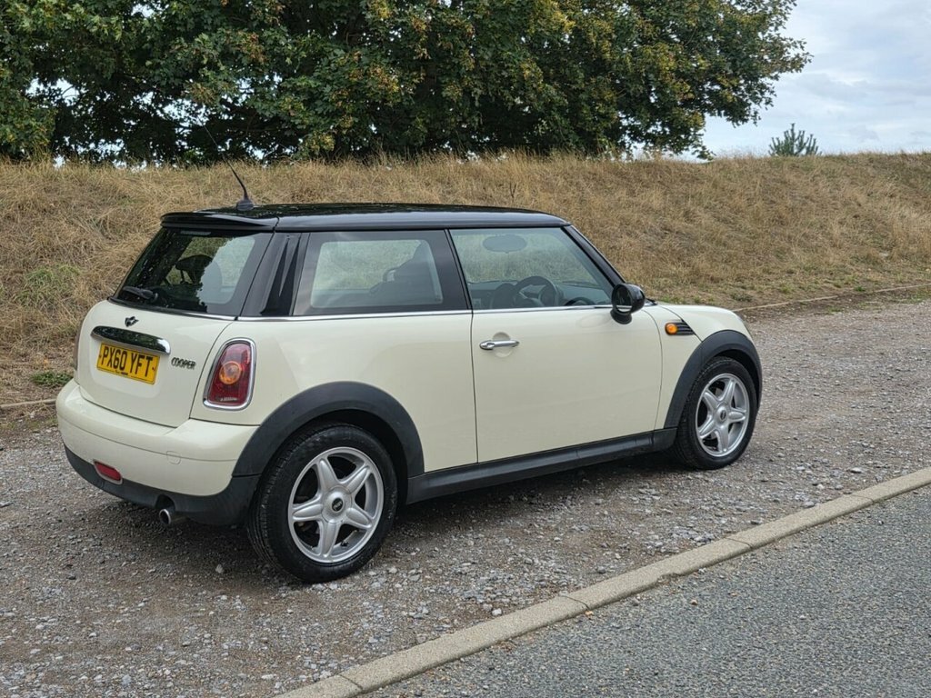 Mini Hatch Back Euro 5 98 Ps White #14