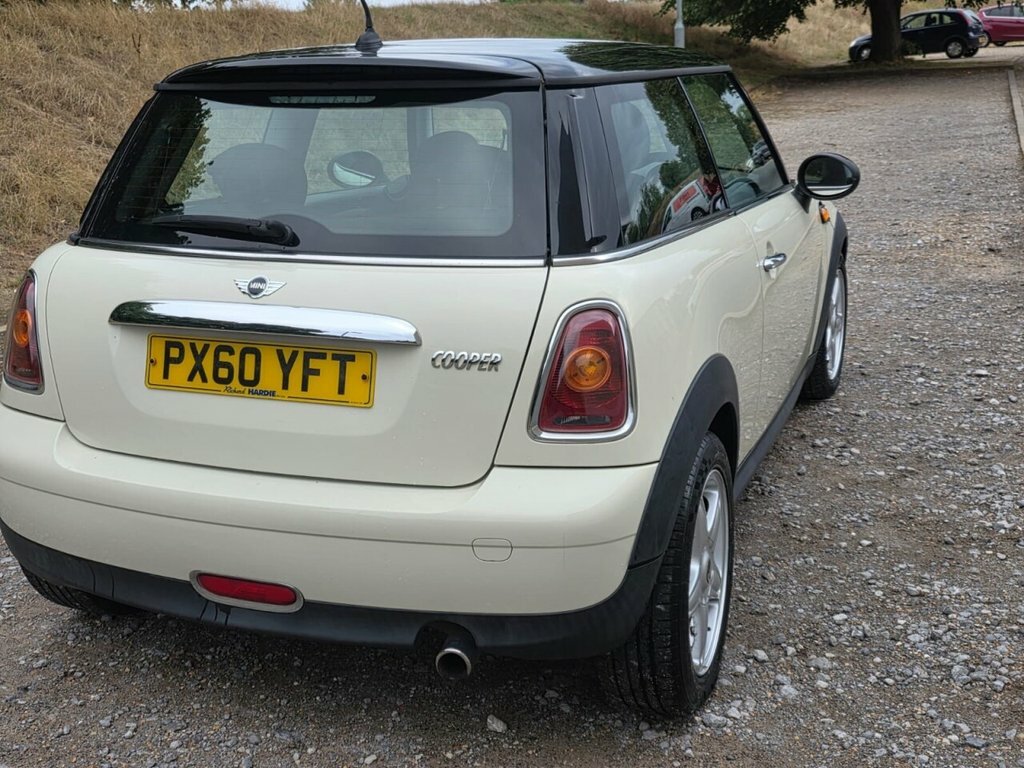 Mini Hatch Back Euro 5 98 Ps White #15
