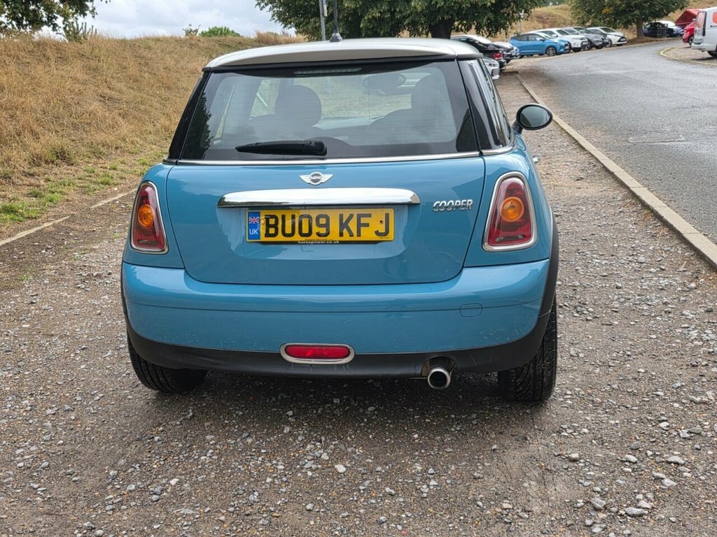 Mini Hatch Back Euro 4 120 Ps White #8