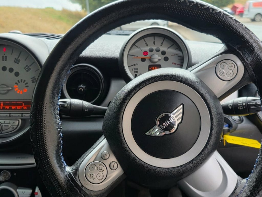 Mini Hatch Back Euro 4 120 Ps White #48