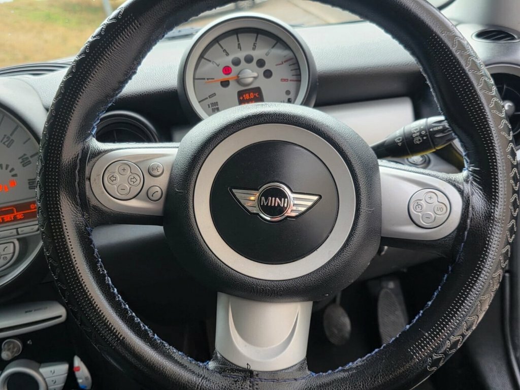 Mini Hatch Back Euro 4 120 Ps White #36