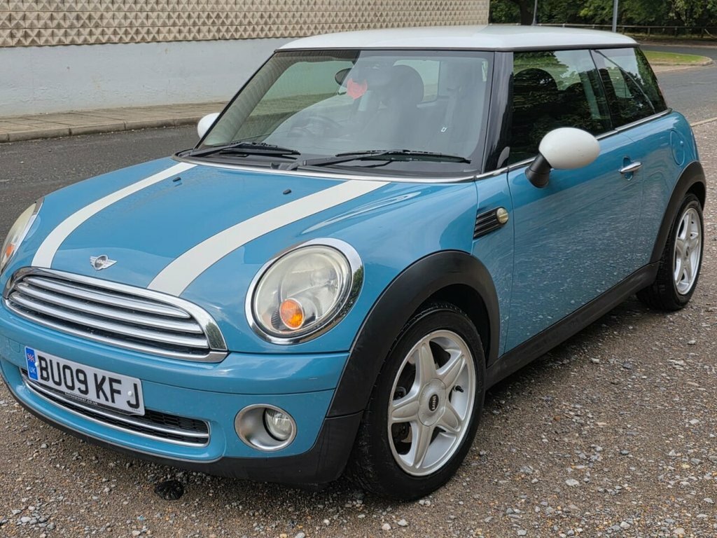 Mini Hatch Back Euro 4 120 Ps White #77