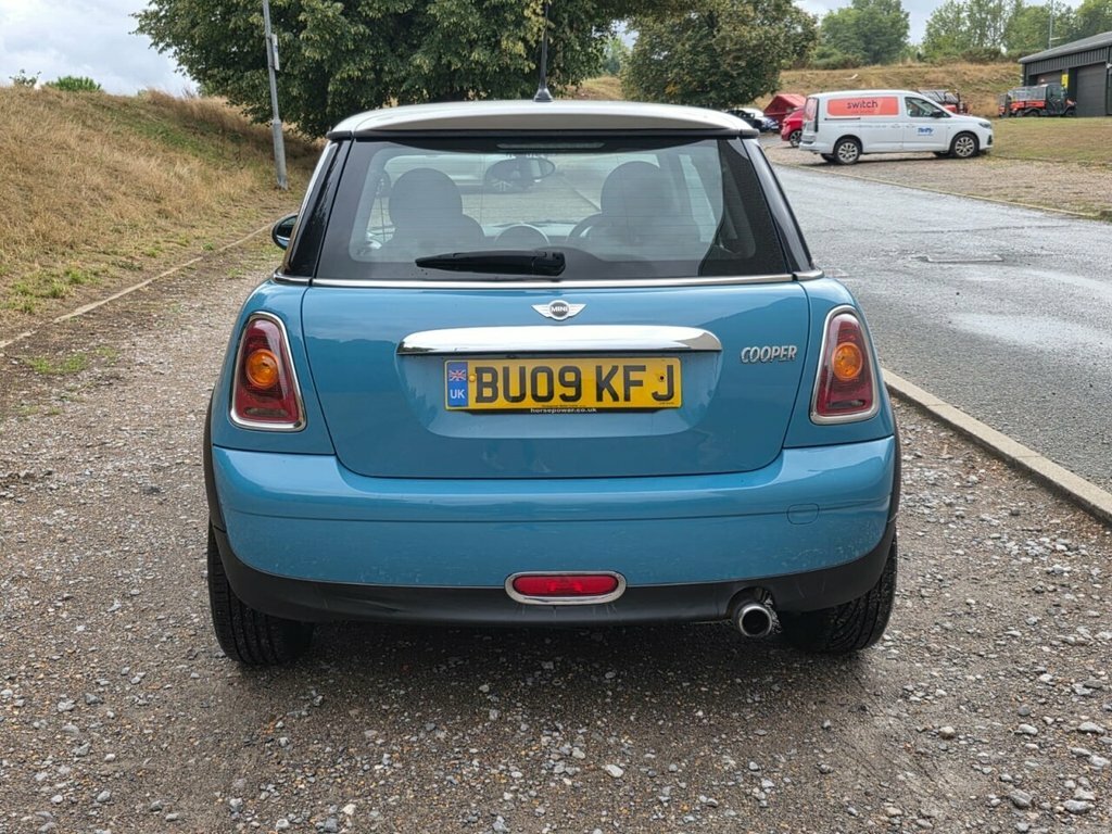 Mini Hatch Back Euro 4 120 Ps White #9
