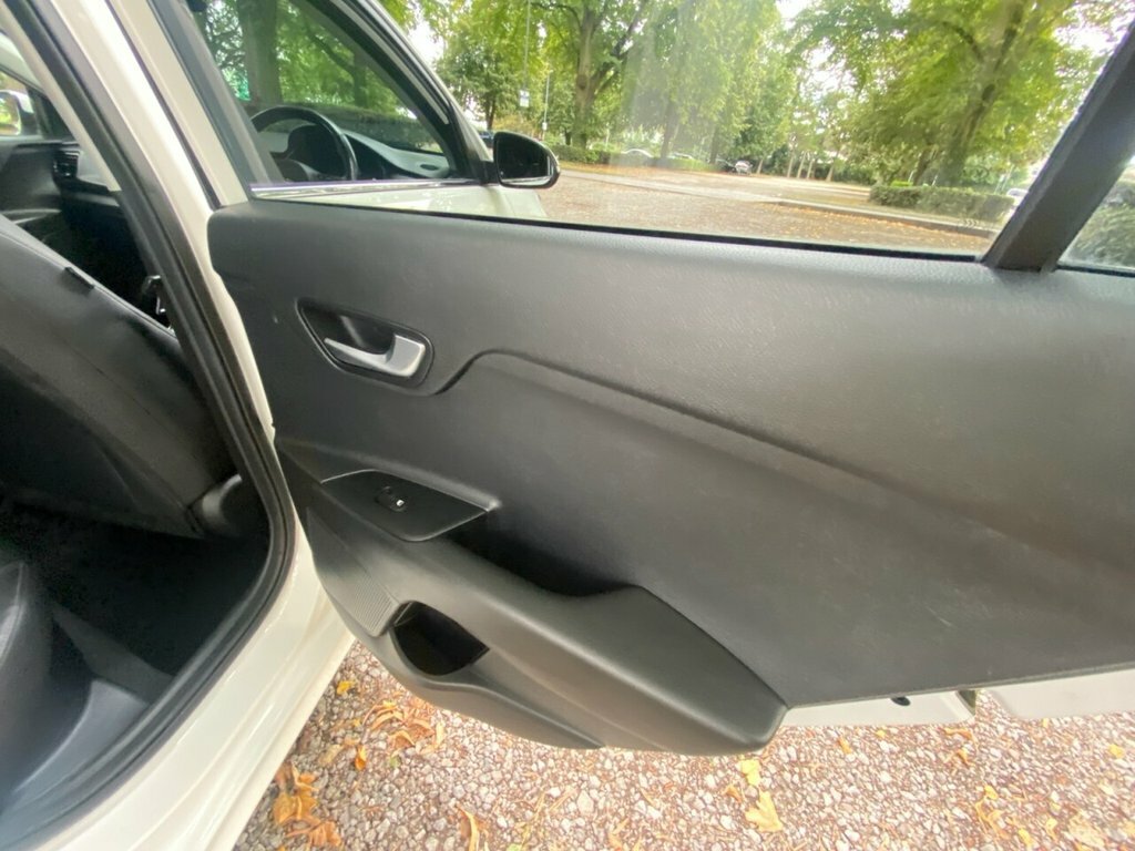 Kia RIO 1.25 1 Silver #65