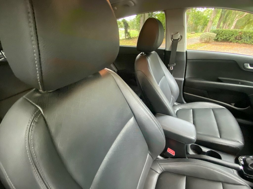 Kia RIO 1.25 1 Silver #48