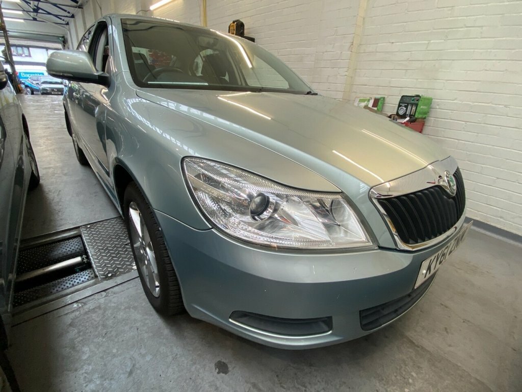 Skoda Octavia Estate Red #17