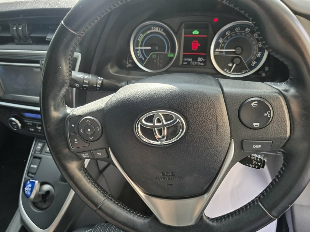 Toyota Auris 1.6 V-matic Icon Multidrive S #21