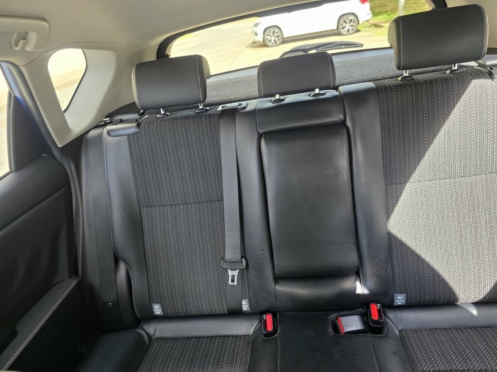 Toyota Auris 1.6 V-matic Icon Multidrive S #28