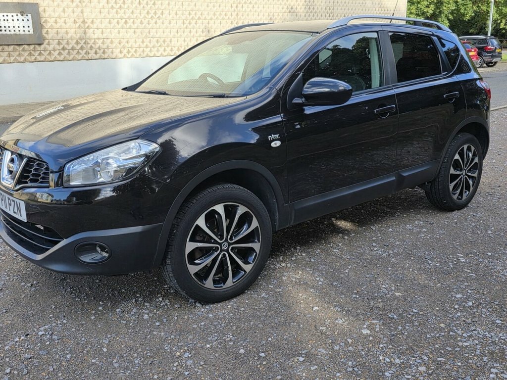 Nissan Qashqai Acenta Red #59