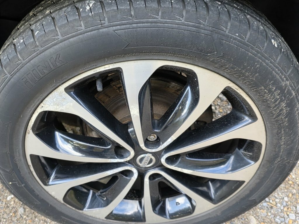 Nissan Qashqai Acenta Red #64