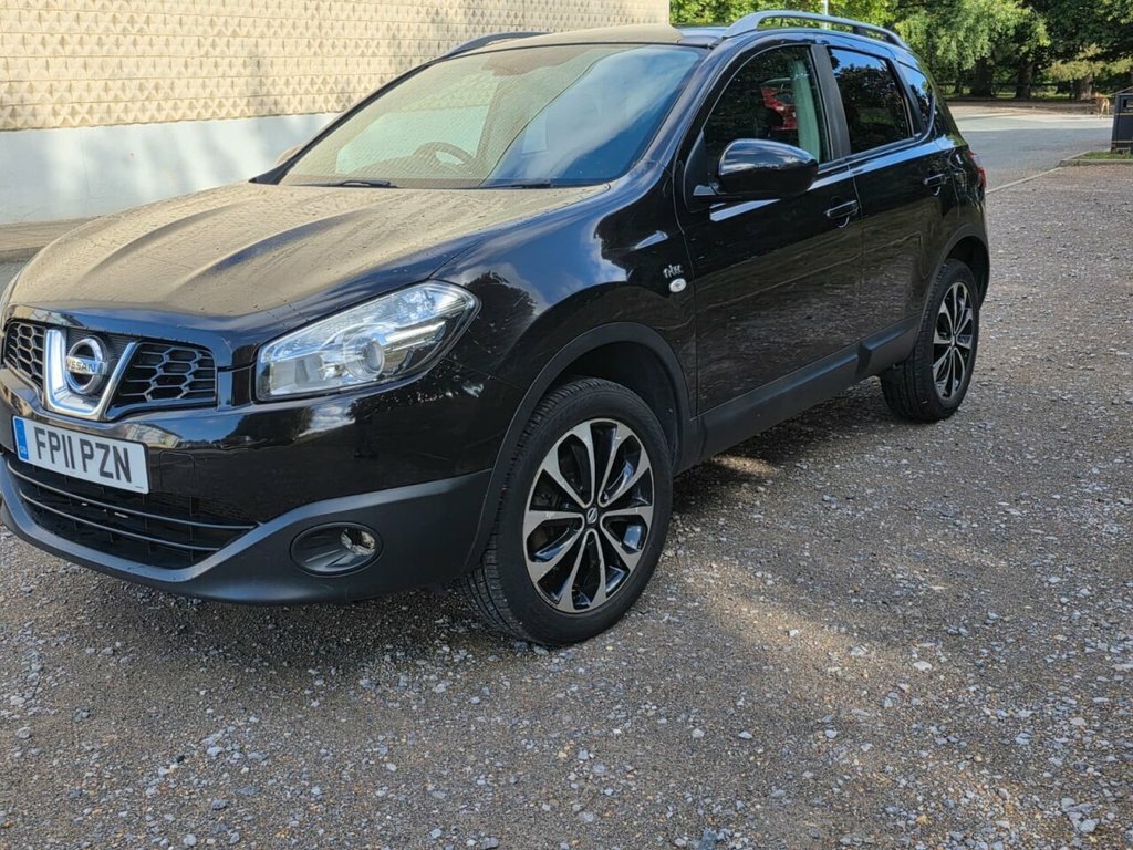 Nissan Qashqai Acenta Red #15