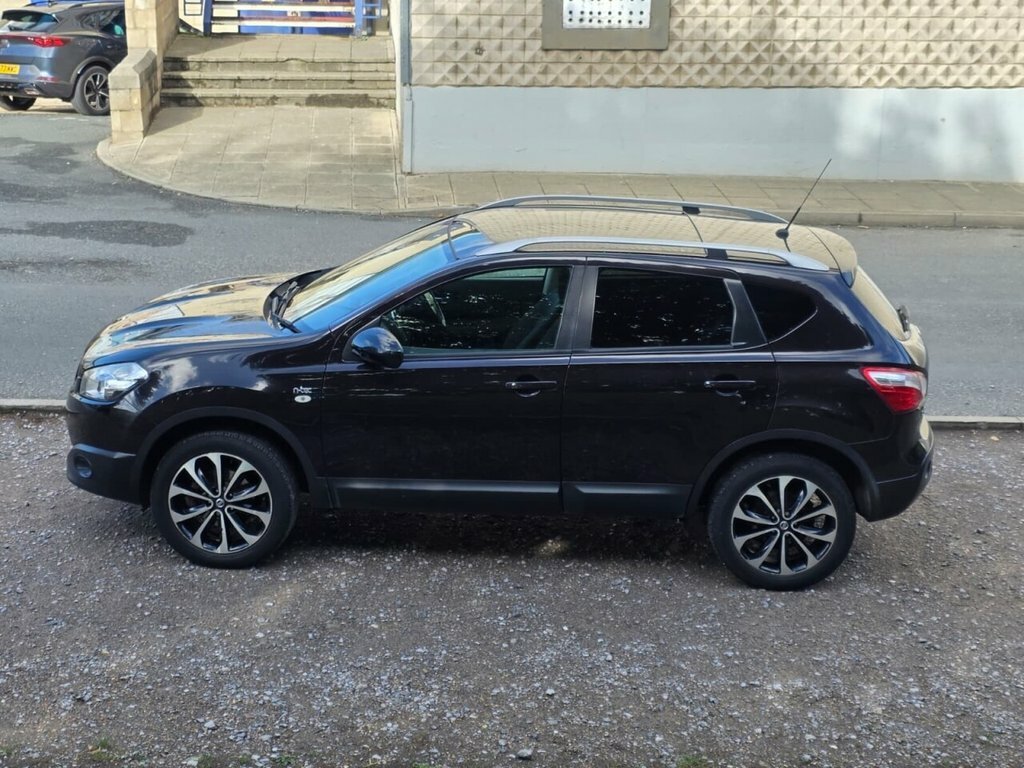 Nissan Qashqai Acenta Red #20