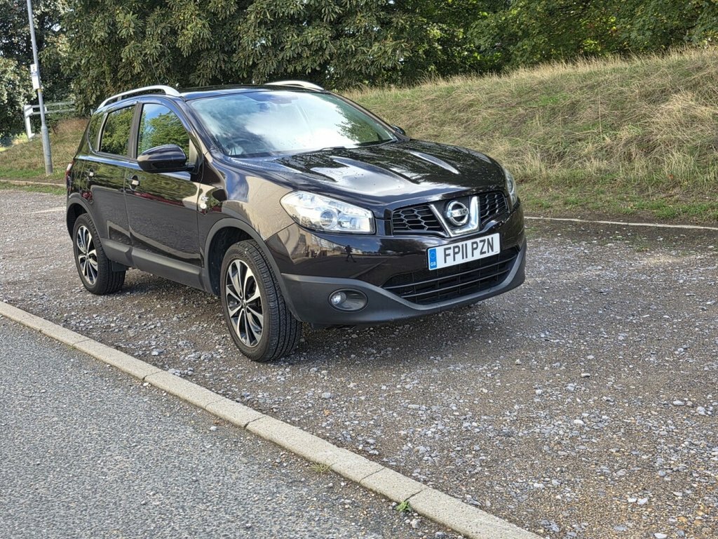 Nissan Qashqai Acenta Red #103