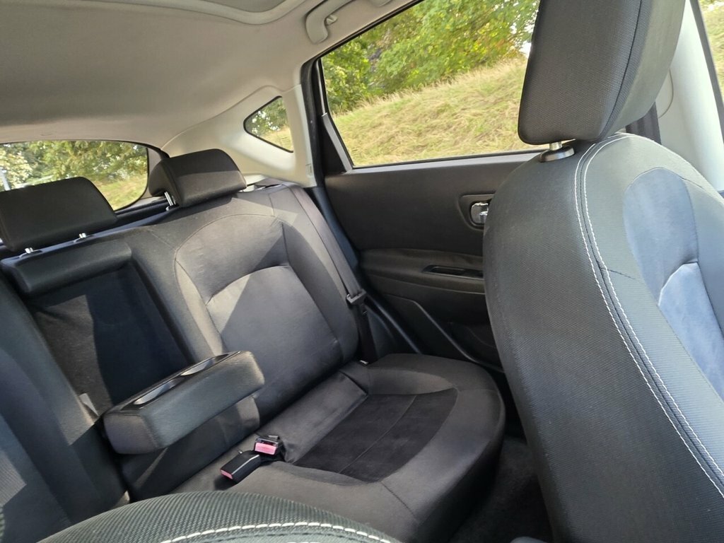 Nissan Qashqai Acenta Red #91