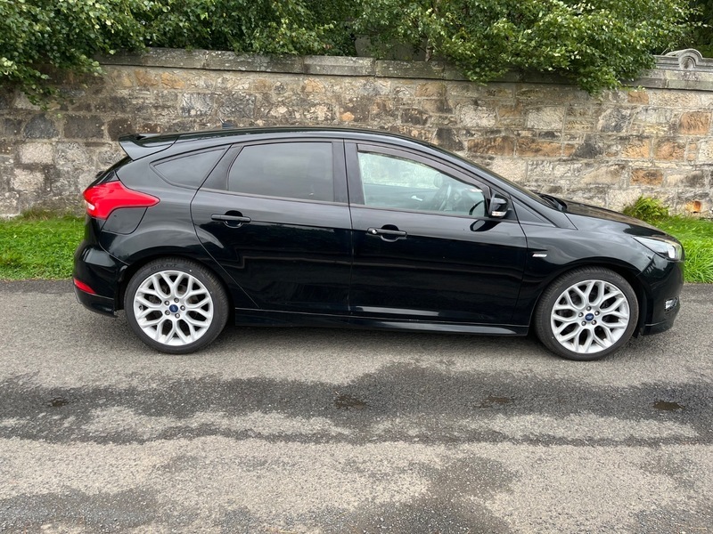 Ford Focus St-line Tdci Black #2