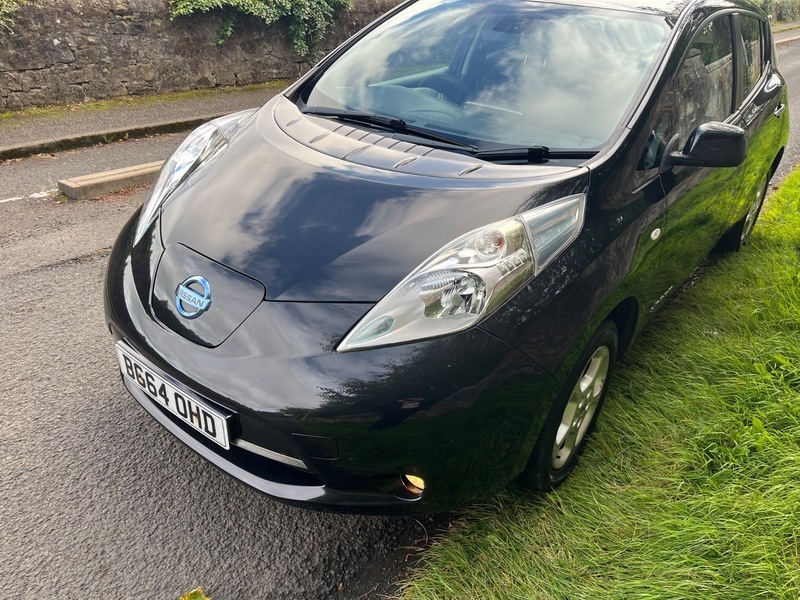 Nissan Leaf Acenta Black #6