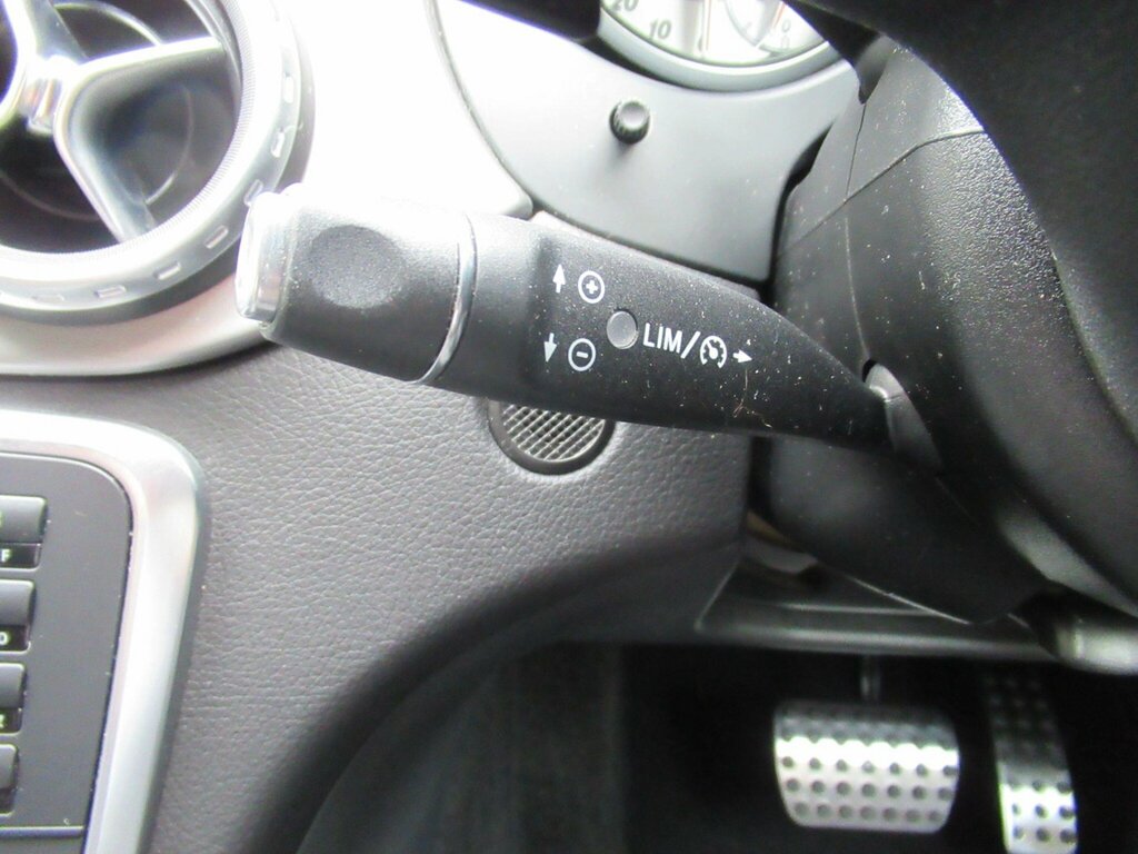 Mercedes-Benz GLA Class 200 Se Executive Cdi #24