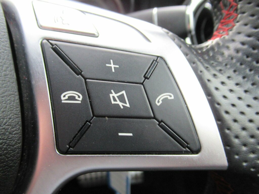 Mercedes-Benz GLA Class 200 Se Executive Cdi #23