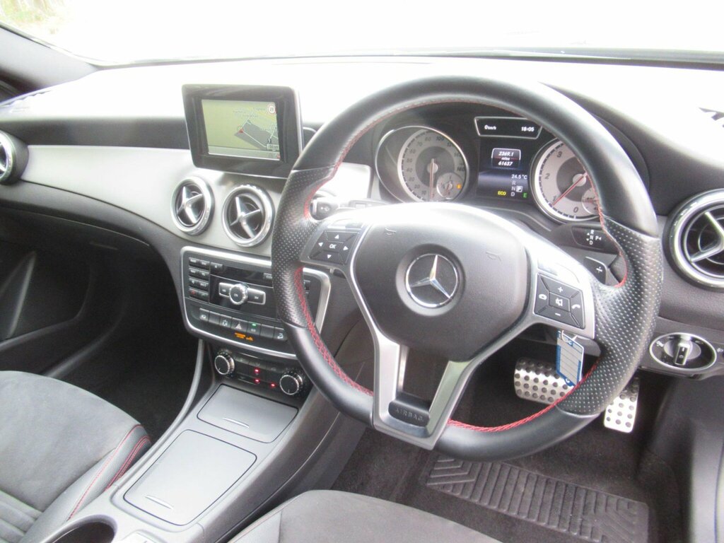 Mercedes-Benz GLA Class 200 Se Executive Cdi #11