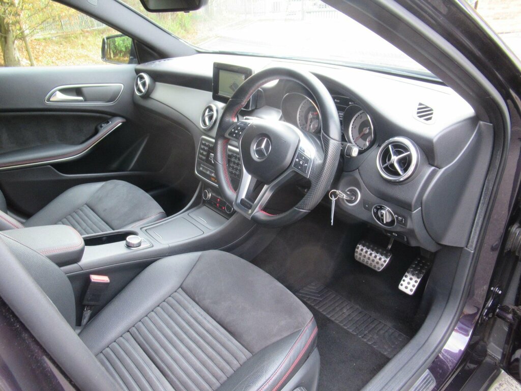 Mercedes-Benz GLA Class 200 Se Executive Cdi #9