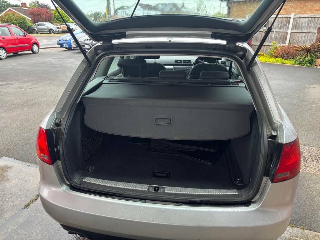 Audi A4 2.0 Tdi Tdv Se Silver #6