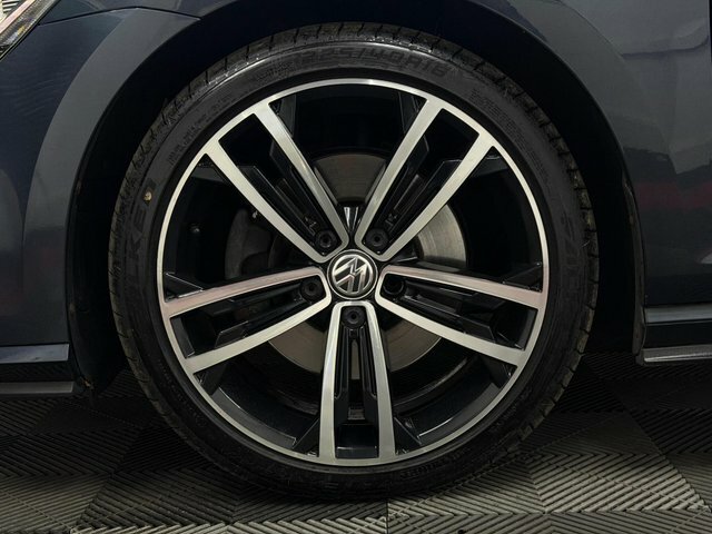 Volkswagen Golf Gte Black #24