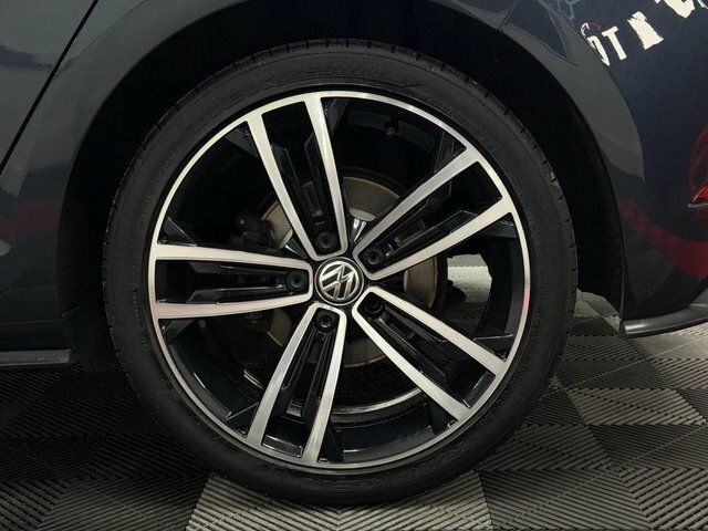 Volkswagen Golf Gte Black #22