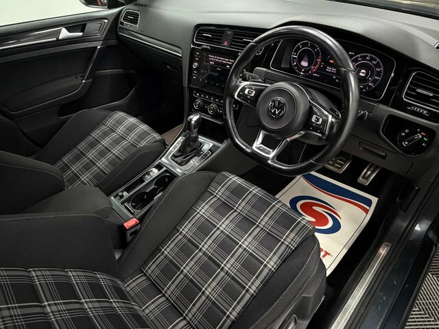Volkswagen Golf Gte Black #32