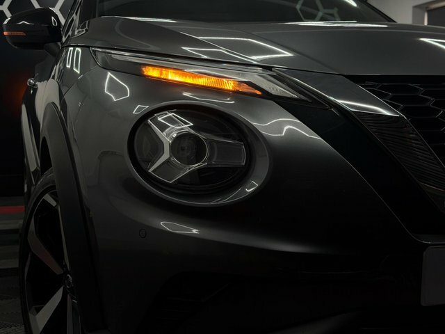 Nissan Juke Hatchback #27