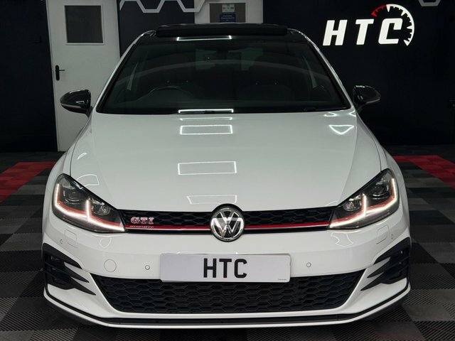 Volkswagen Golf Tsi Gti Performance Dsg FG67DGY White #2