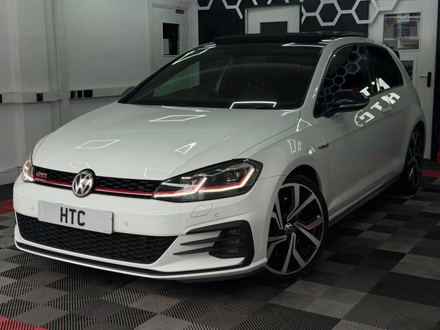 Volkswagen Golf Tsi Gti Performance Dsg FG67DGY White #3