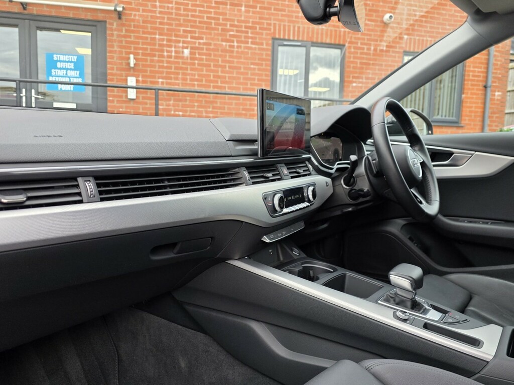 Audi A4 2.0 Tfsi 40 Sport Edition BG22XUW Grey #3