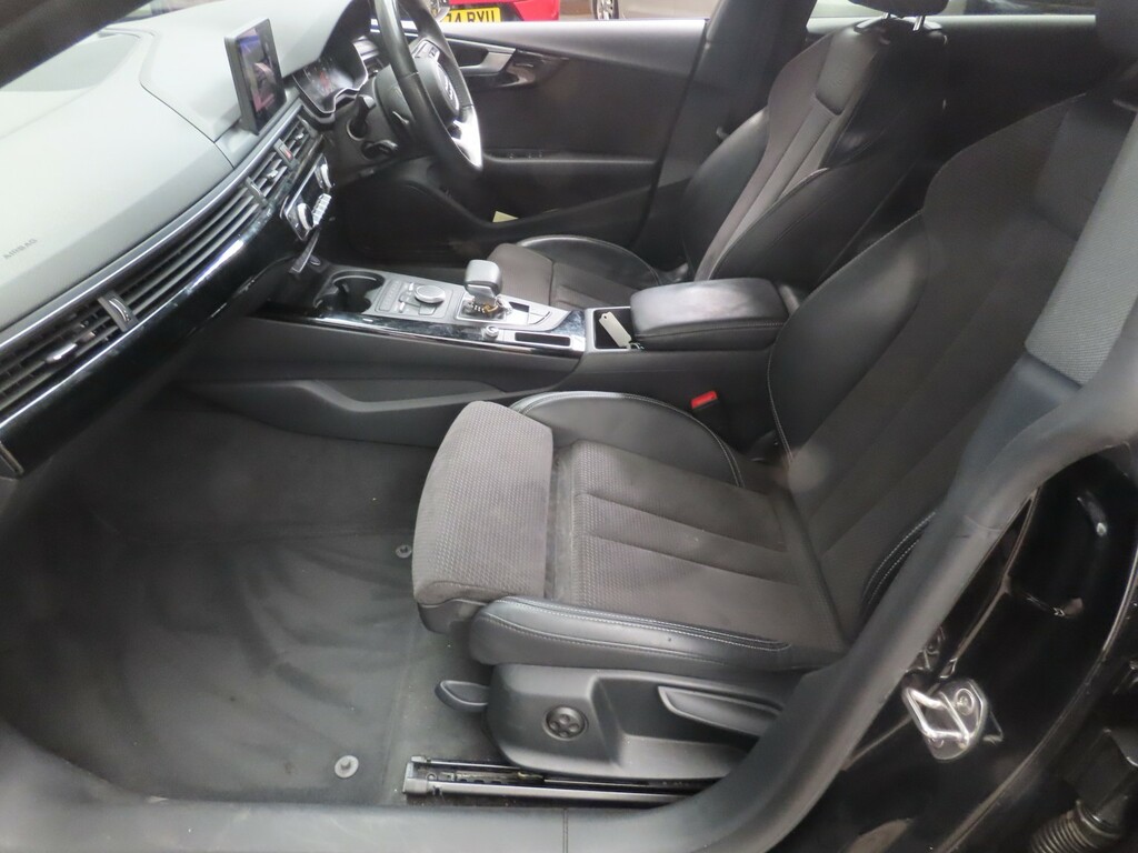 Audi A5 2.0 Tfsi 35 Black Edition Black #5