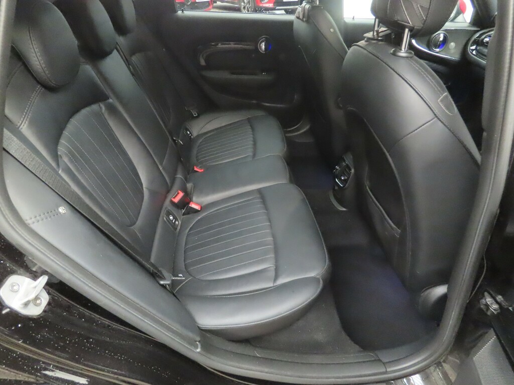 Mini Clubman Automatic Black #9