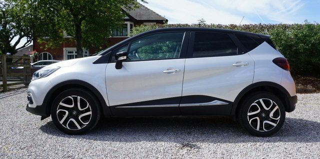 Renault Captur Tce Energy Iconic Suv MT68GHK Silver #4