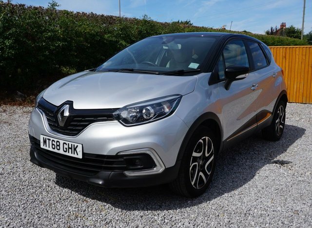 Renault Captur Tce Energy Iconic Suv MT68GHK Silver #3