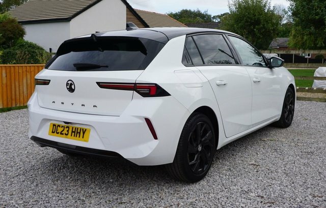 Vauxhall Astra Turbo Gs Hatchback DC23HHY White #2