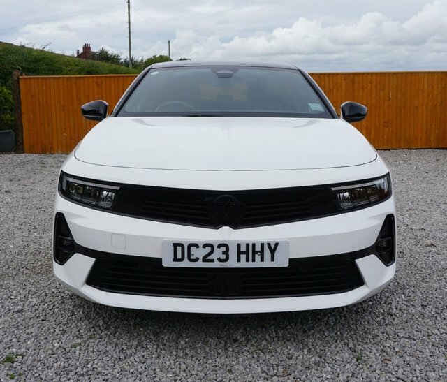 Vauxhall Astra Turbo Gs Hatchback DC23HHY White #3