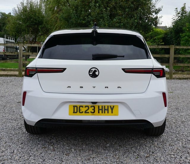 Vauxhall Astra Turbo Gs Hatchback DC23HHY White #4