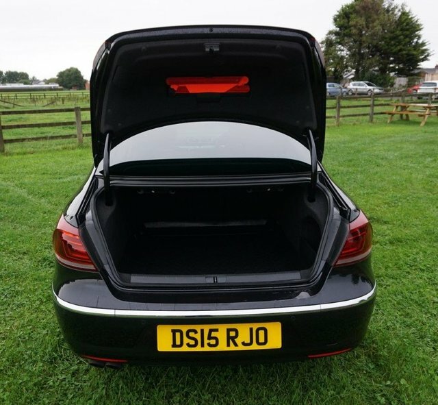 Volkswagen CC 2.0 Tdi Bluemotion Tech R-line Saloon M White #12