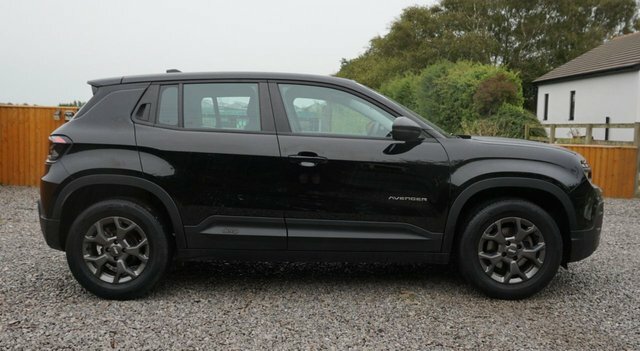 Jeep Avenger Longitude Suv Red #6