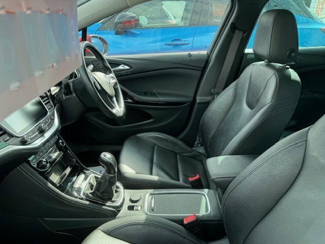 Vauxhall Astra Hatchback 1.6 I Turbo Gpf Elite Nav 197Hp 2019 Red #3