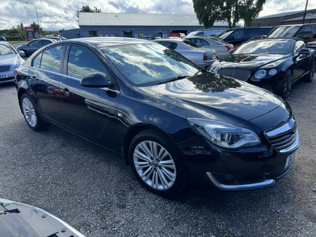 Vauxhall Insignia 1.8 16V Design Black