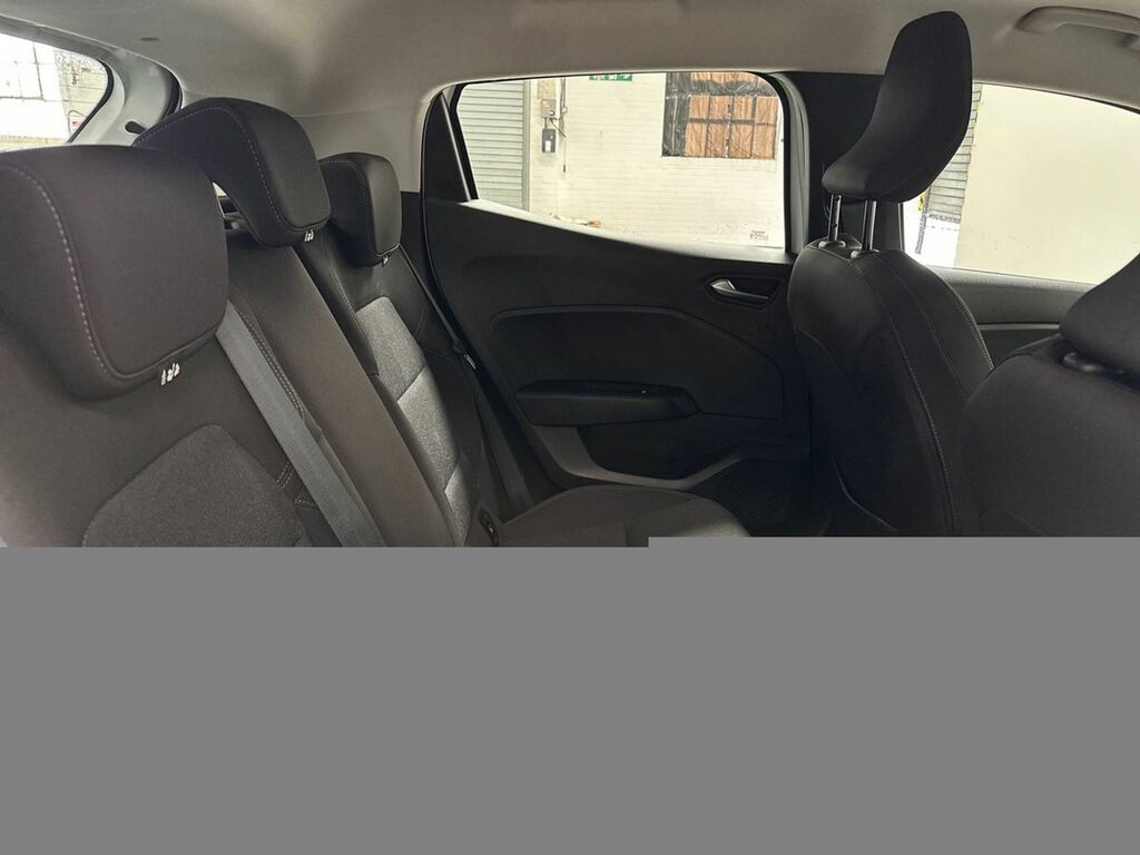 Renault Clio 1.0 Tce 90 Iconic Edition HJ72UPV White #6